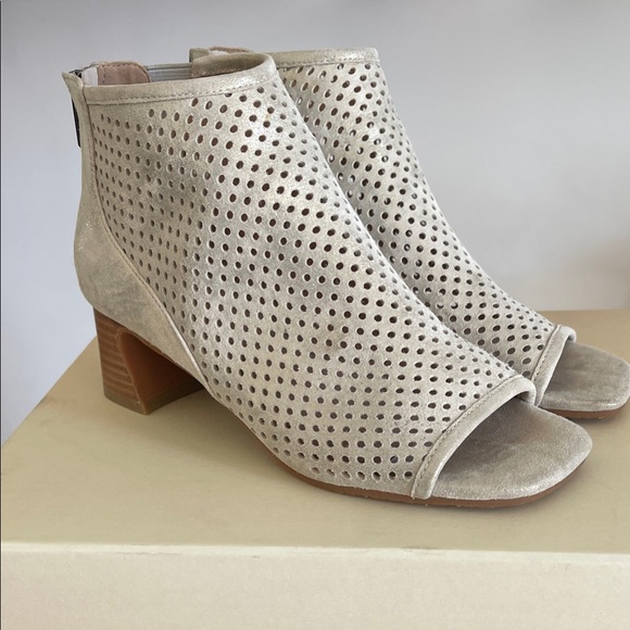 NYDJ Gabbe Metallic Suede Pewter Perforated Ankle Booties - Picture 1 of 7